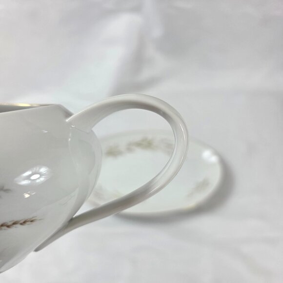 Fine China of Japan Golden Harvest Gravy Boat & Underplate Gold Wheat Sprays - Picture 7 of 15